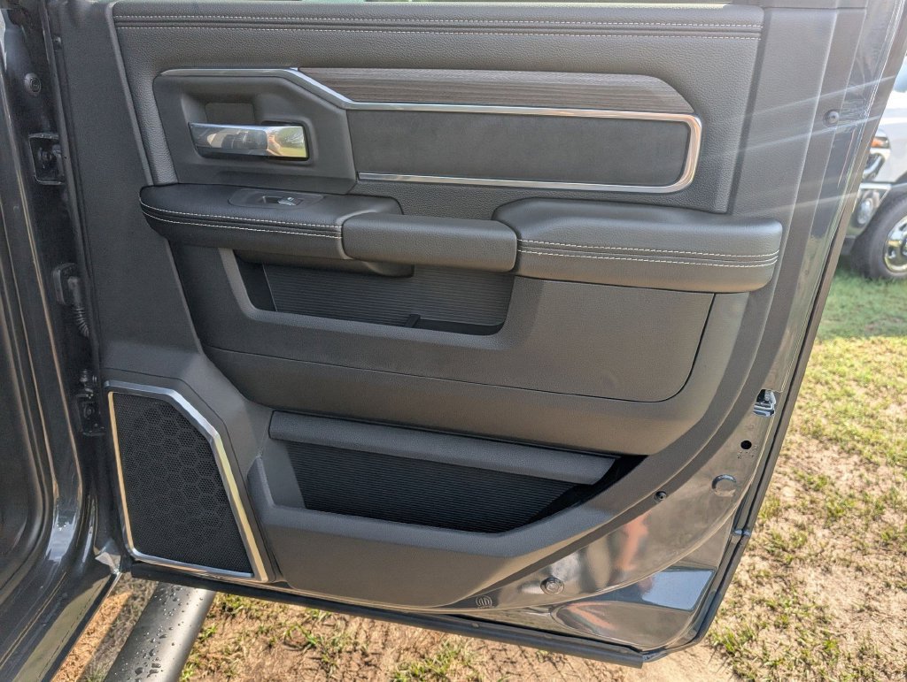 New 2026 RAM 3500 Laramie w/ Night Edition AWD/4WD image 31
