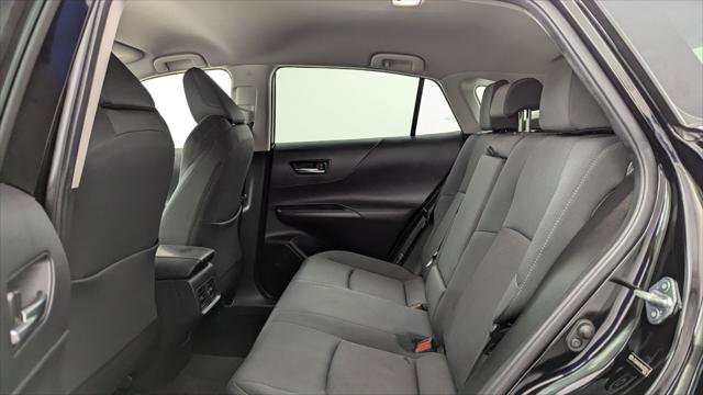 Used 2021 Toyota Venza LE image 17