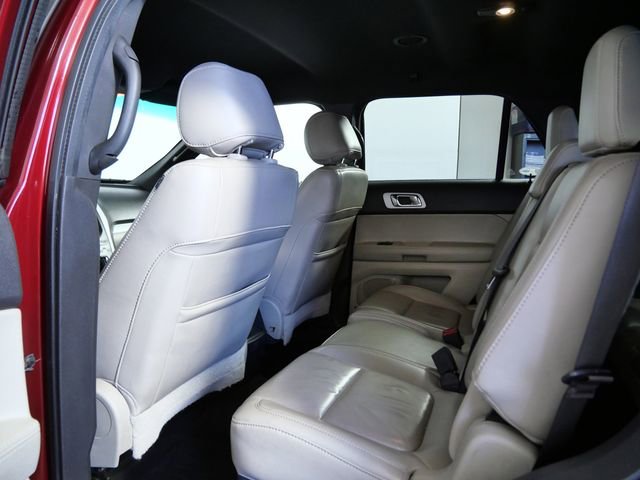Used 2013 Ford Explorer XLT image 13