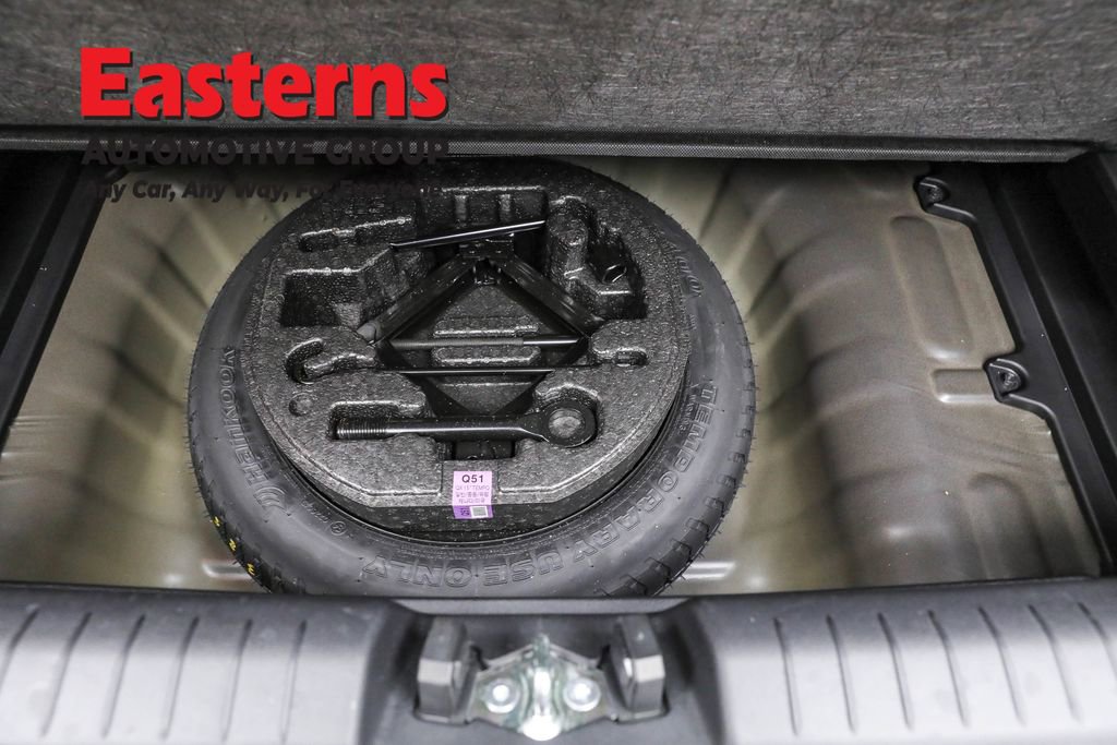 Used 2025 Hyundai Venue SE image 22