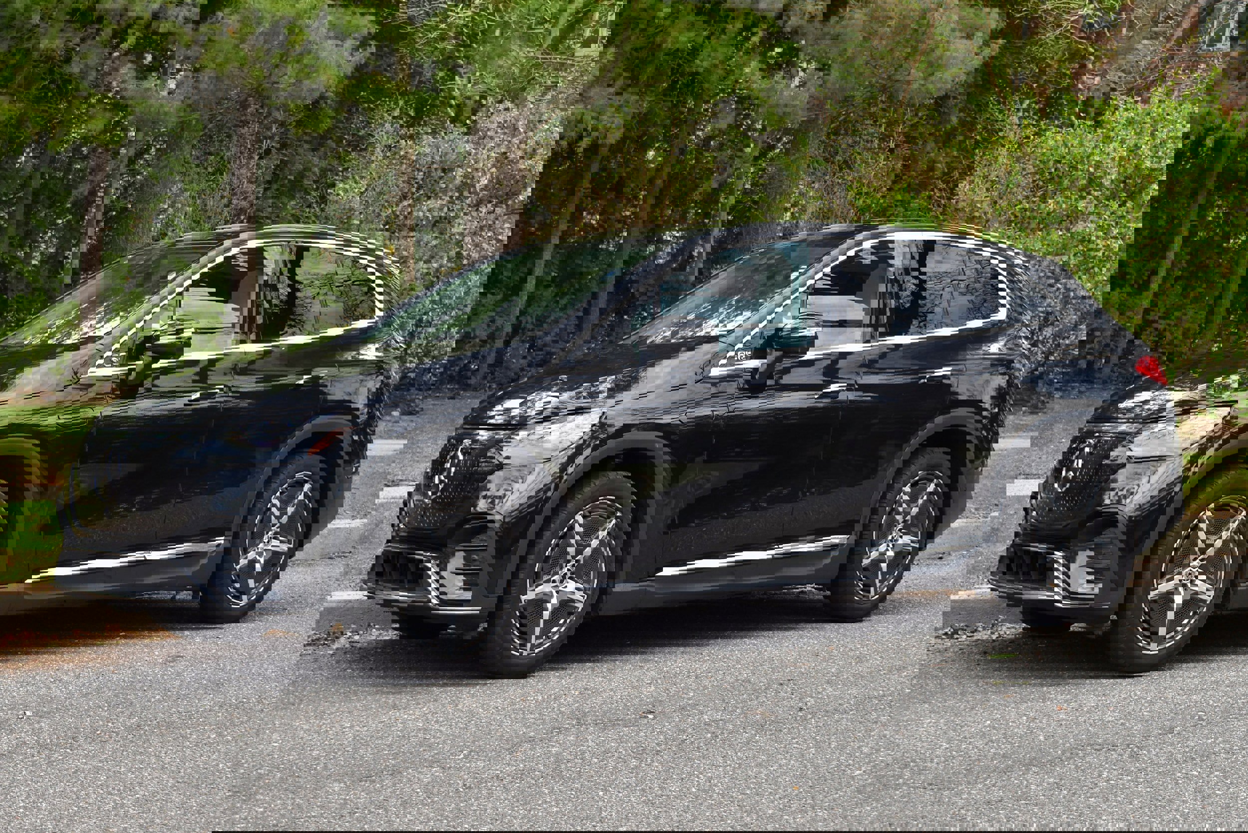 Used 2023 Mercedes-Benz EQE 500 4MATIC SUV image 2