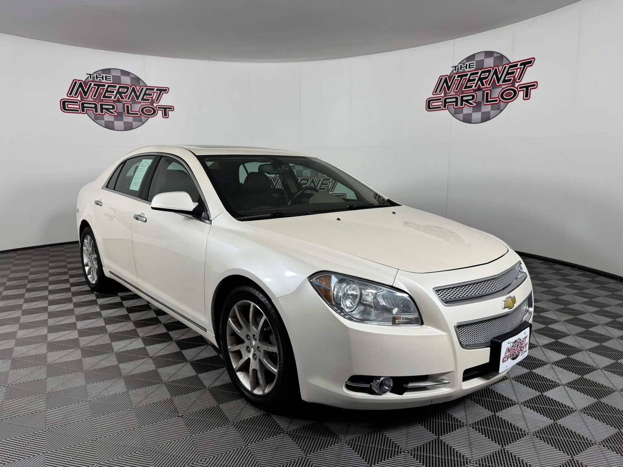 Used 2012 Chevrolet Malibu LTZ FWD image 9