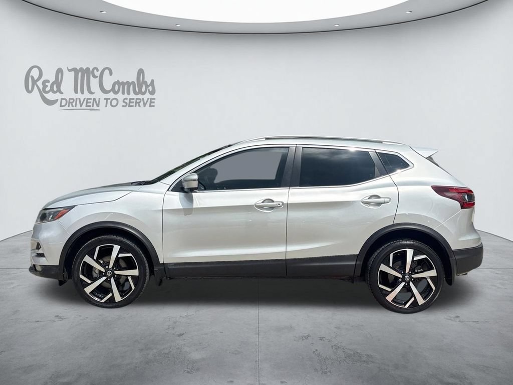 Used 2021 Nissan Rogue Sport SL w/ Premium Package FWD image 2