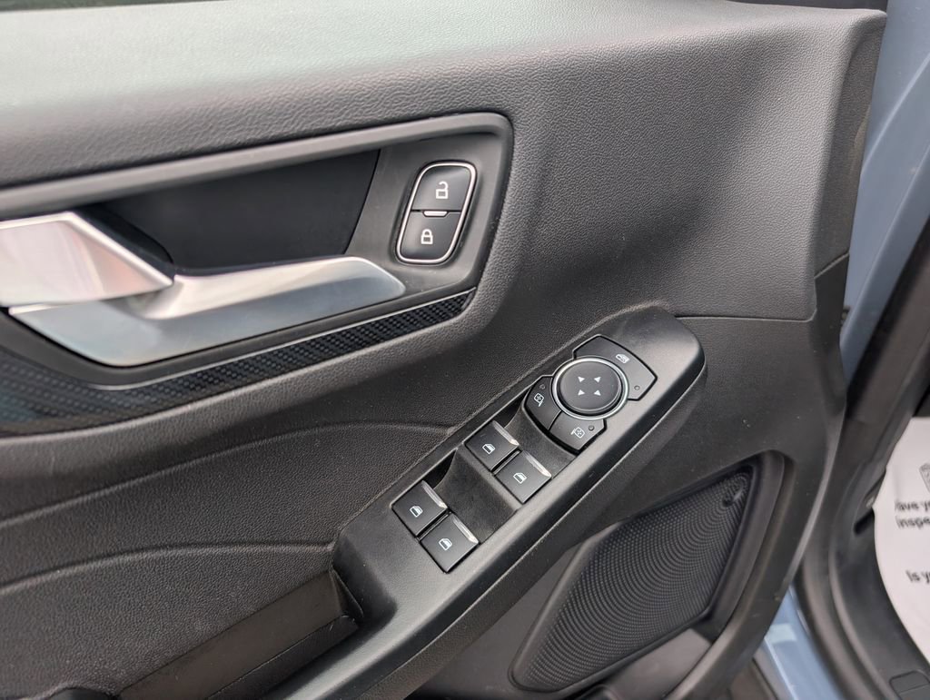 Used 2024 Ford Escape ST-Line FWD image 10