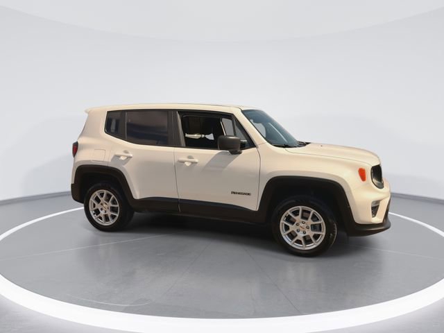 Used 2023 Jeep Renegade Latitude video 2
