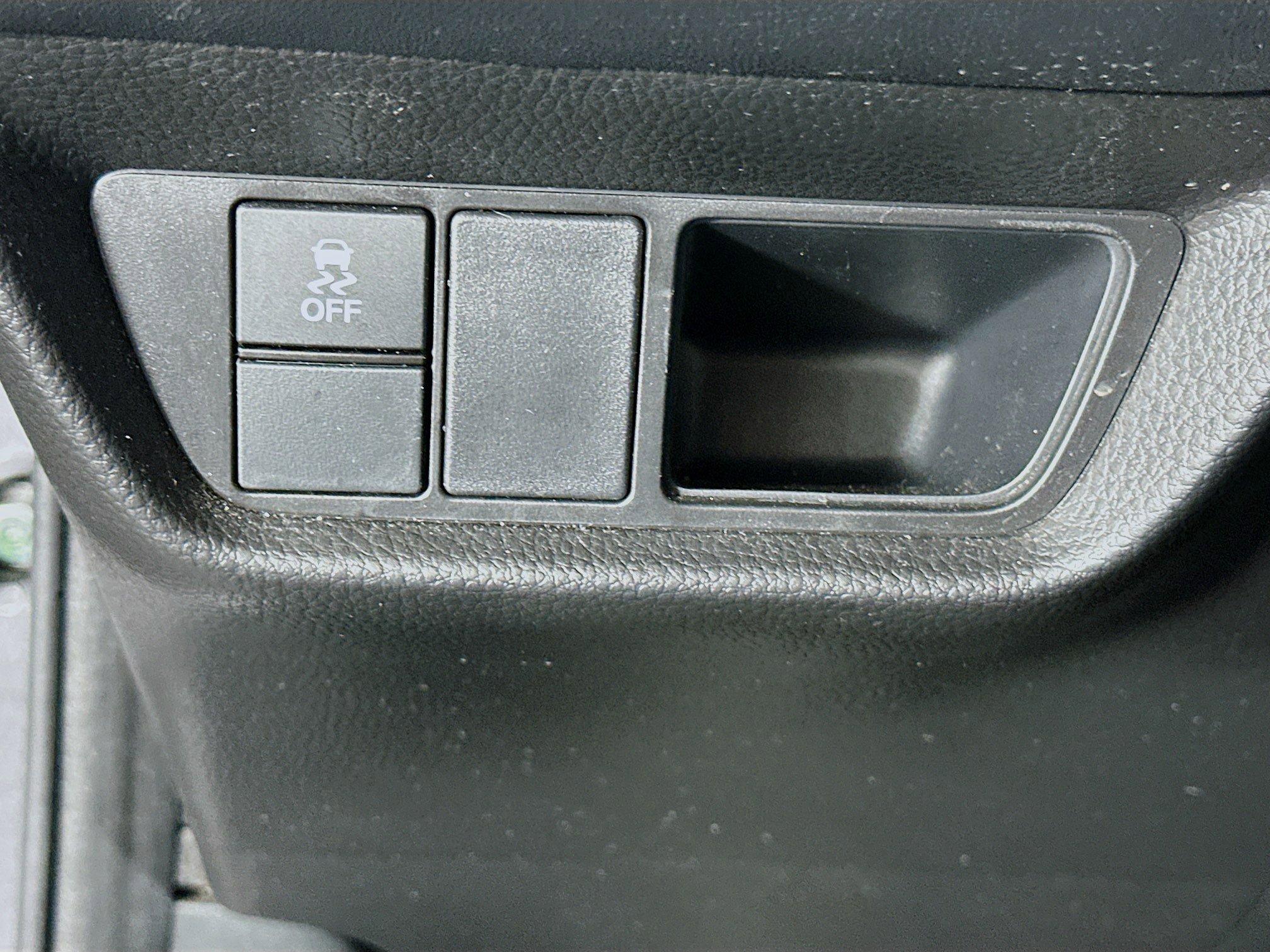 Used 2025 Honda HR-V LX image 16