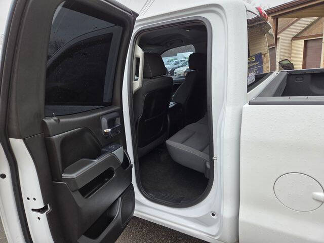 Used 2015 Chevrolet Silverado 1500 LT w/ Custom Sport Edition AWD/4WD image 34