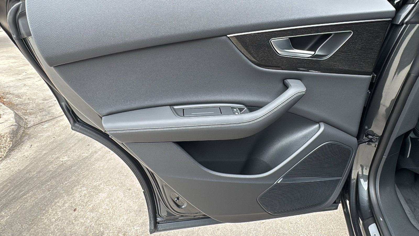 New 2026 Audi Q8 Premium Plus image 16