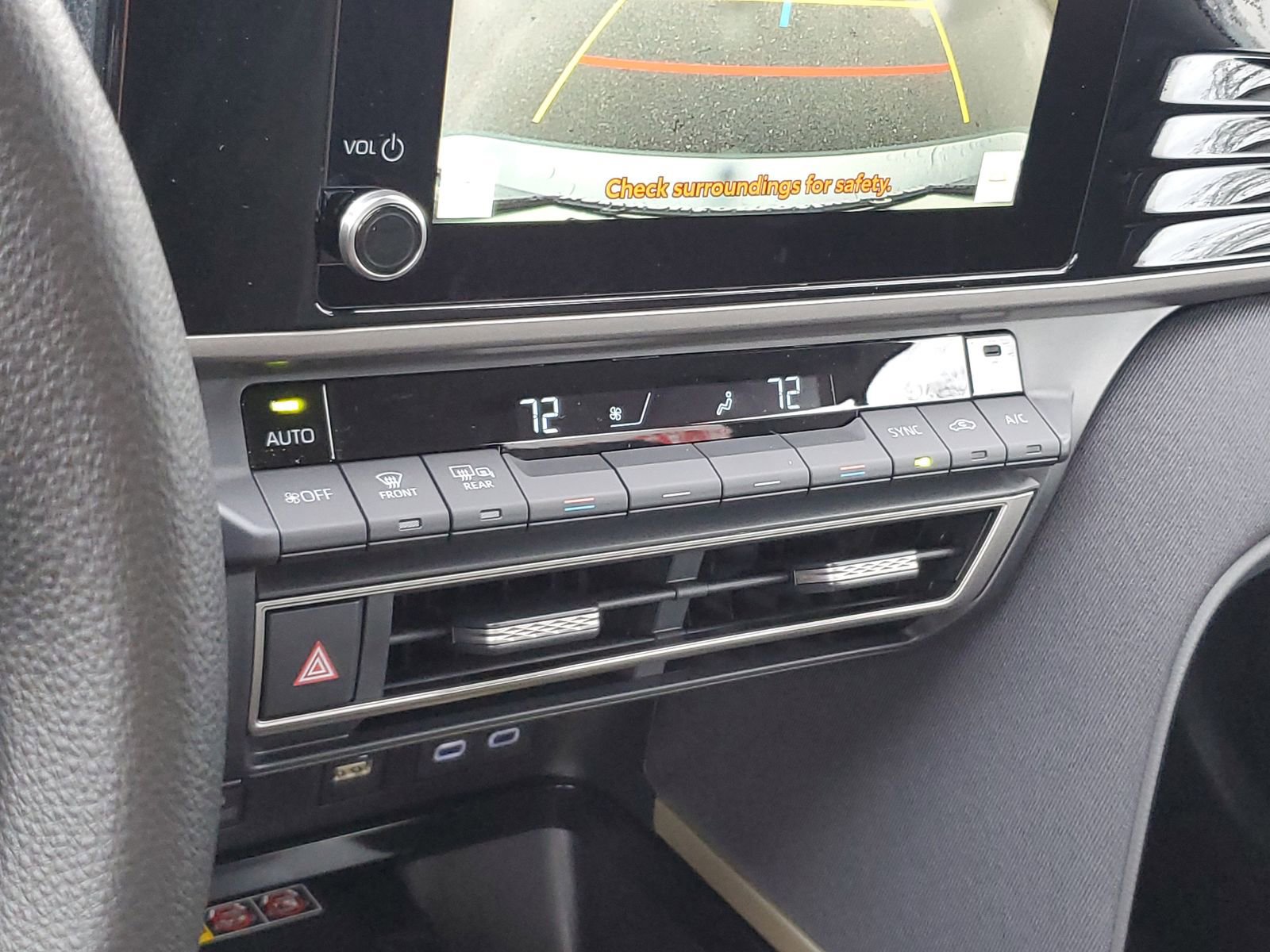 Used 2026 Toyota Camry LE image 28