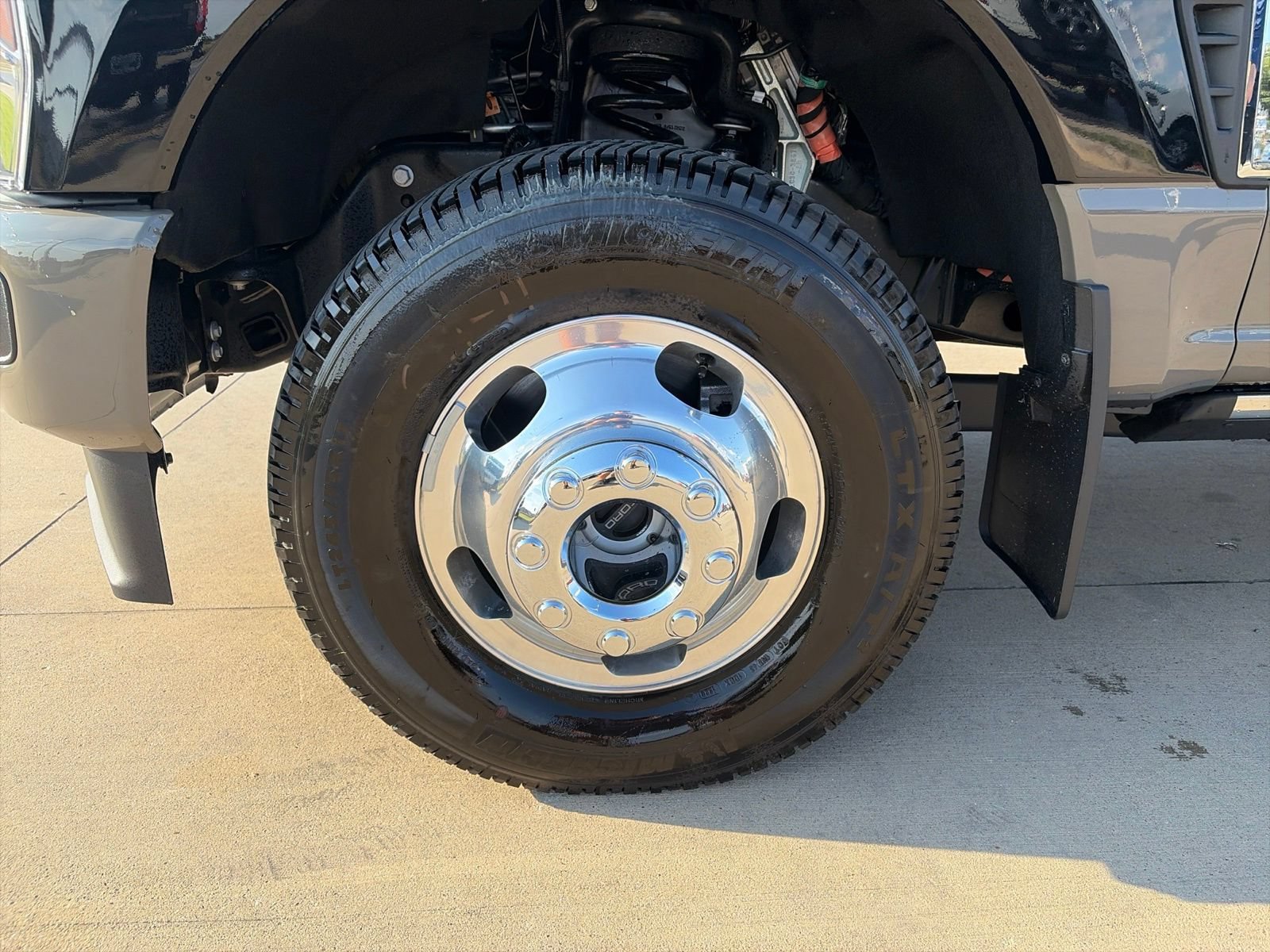 New 2026 Ford F350 King Ranch AWD/4WD image 9