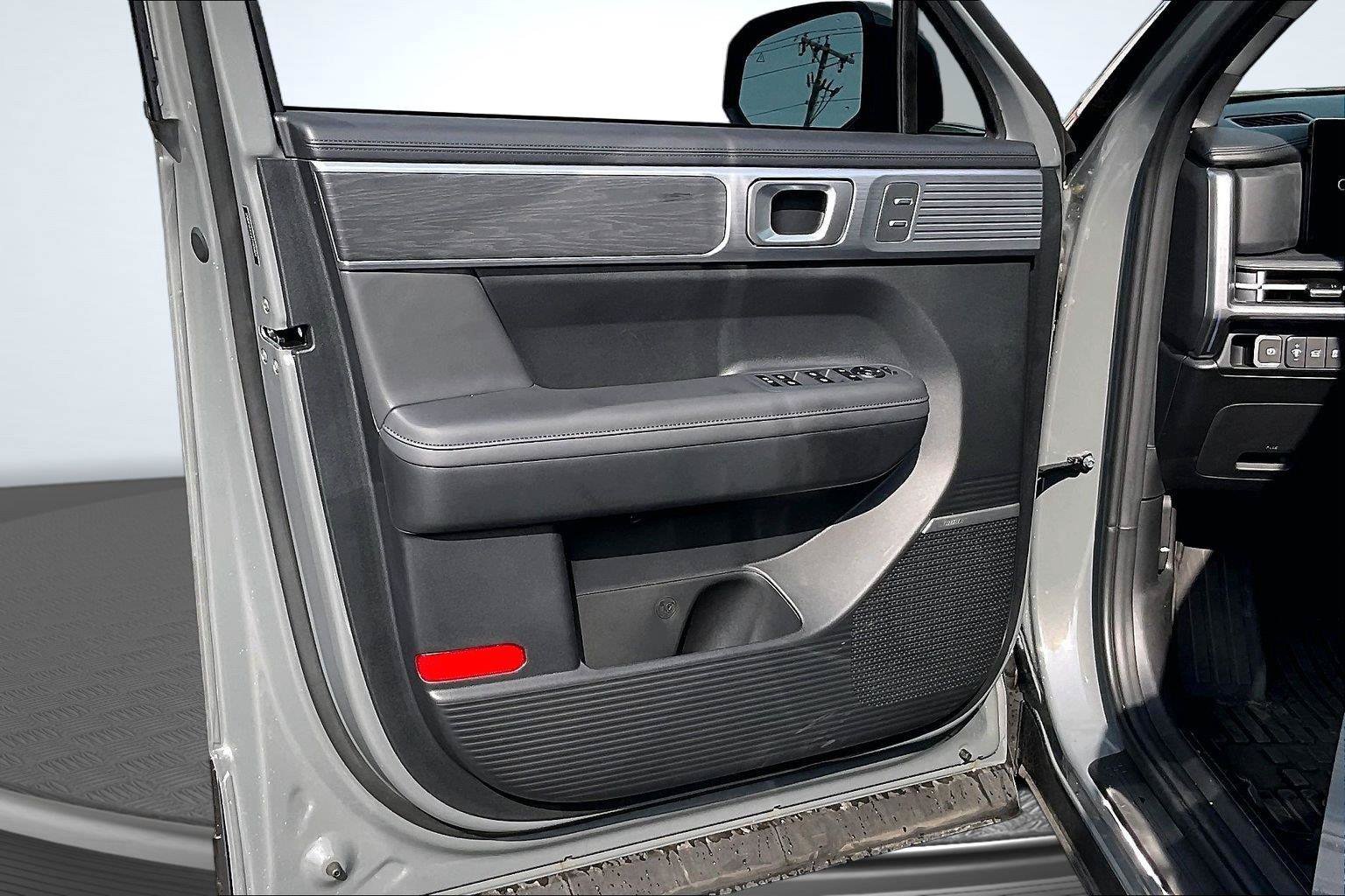 Used 2026 Hyundai Santa Fe Limited AWD/4WD image 23