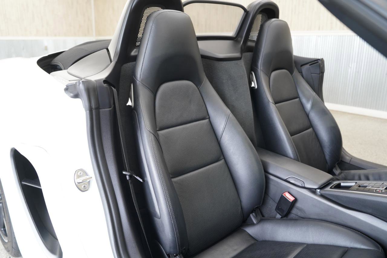 Used 2016 Porsche Boxster RWD image 30