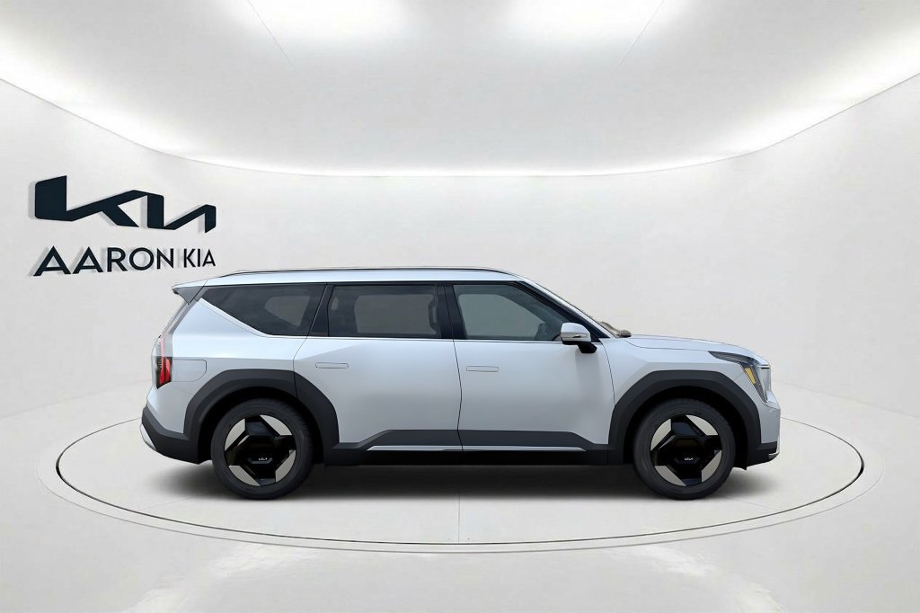 New 2026 Kia EV9 Wind AWD/4WD image 8