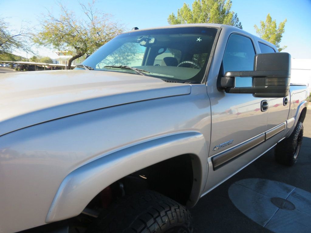 Used 2004 Chevrolet Silverado 2500 LS w/ Skid Plate Package AWD/4WD image 8