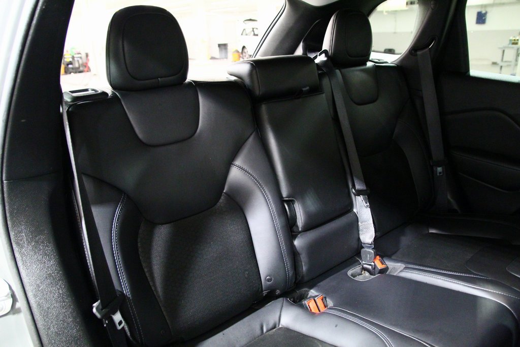 Used 2019 Jeep Cherokee Latitude Plus w/ Cold Weather Group image 26