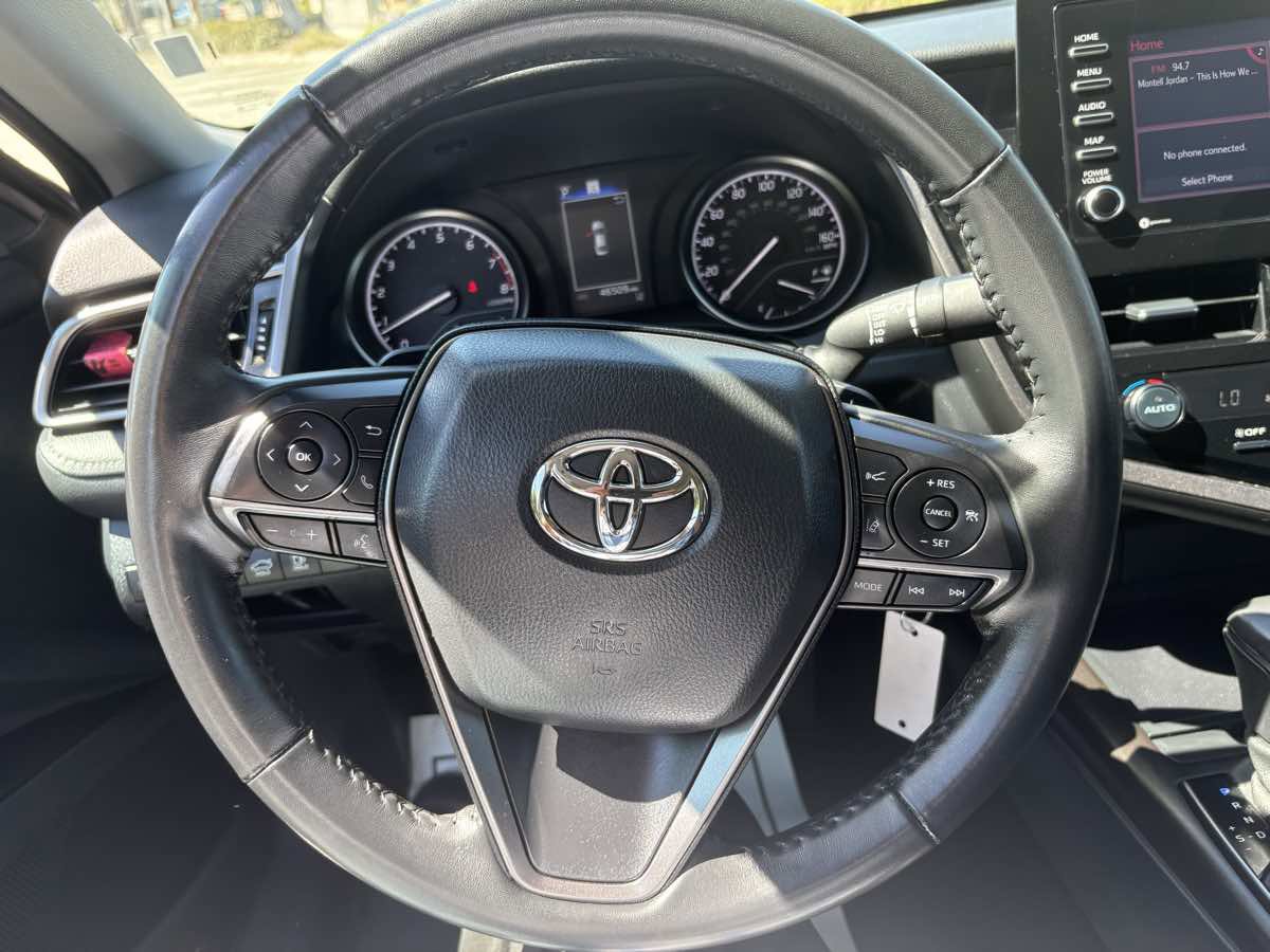 Used 2024 Toyota Camry SE image 25