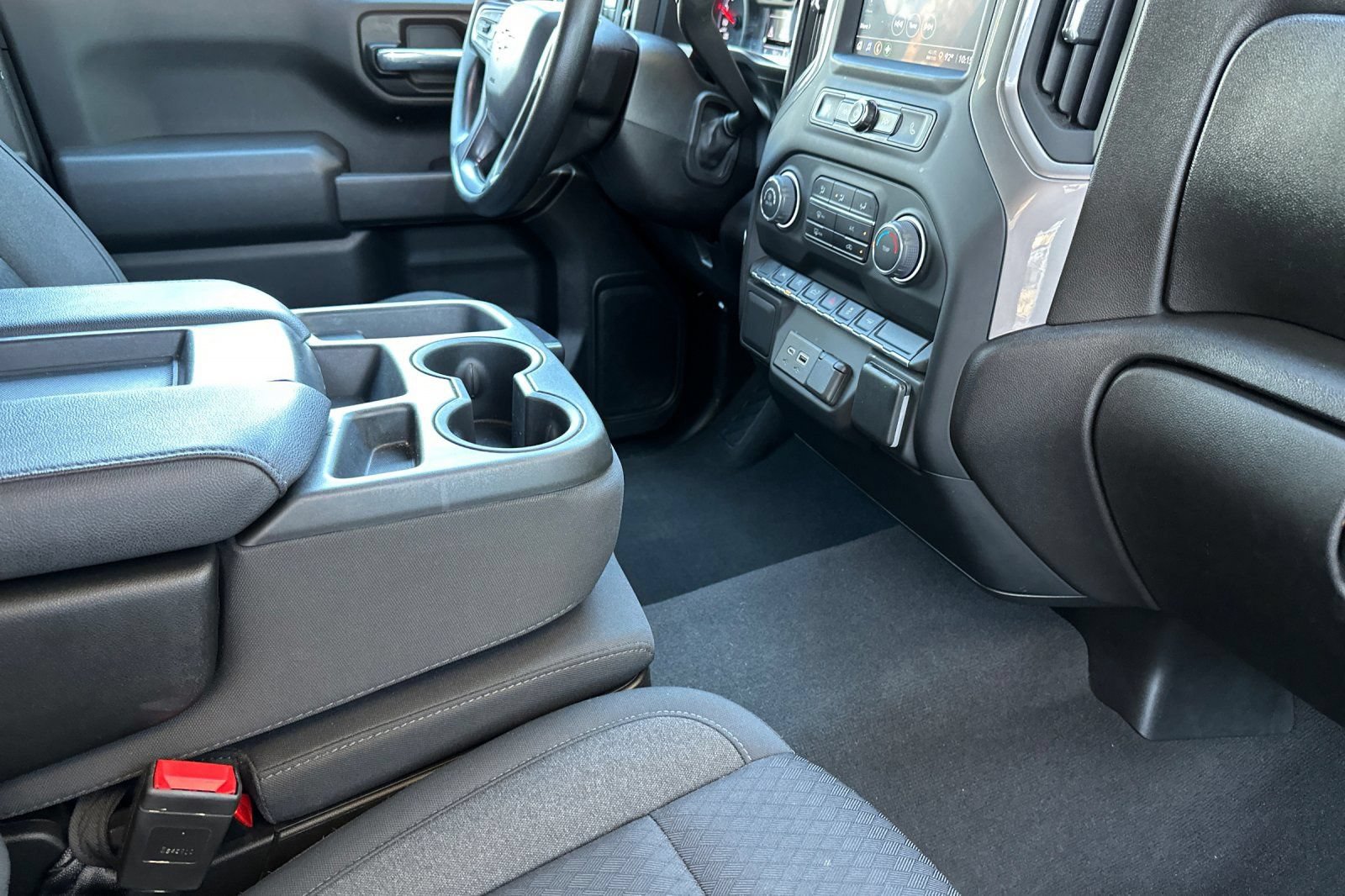 Certified 2022 Chevrolet Silverado 1500 Custom RWD image 16