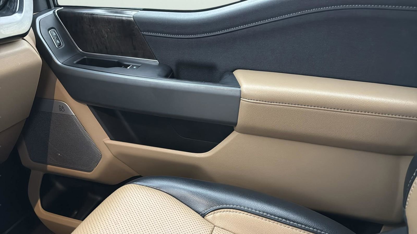 Used 2024 Ford F350 Lariat w/ Lariat Ultimate Package image 24