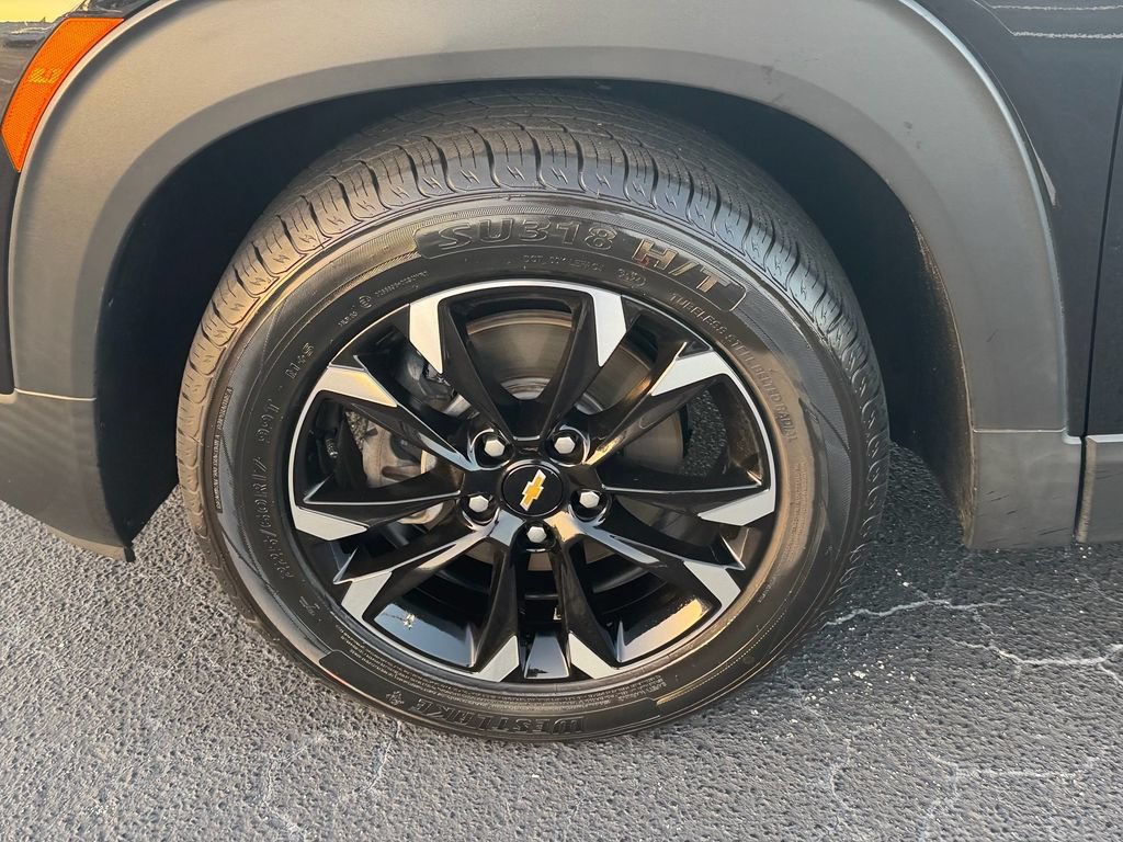 Used 2023 Chevrolet TrailBlazer LT FWD image 18