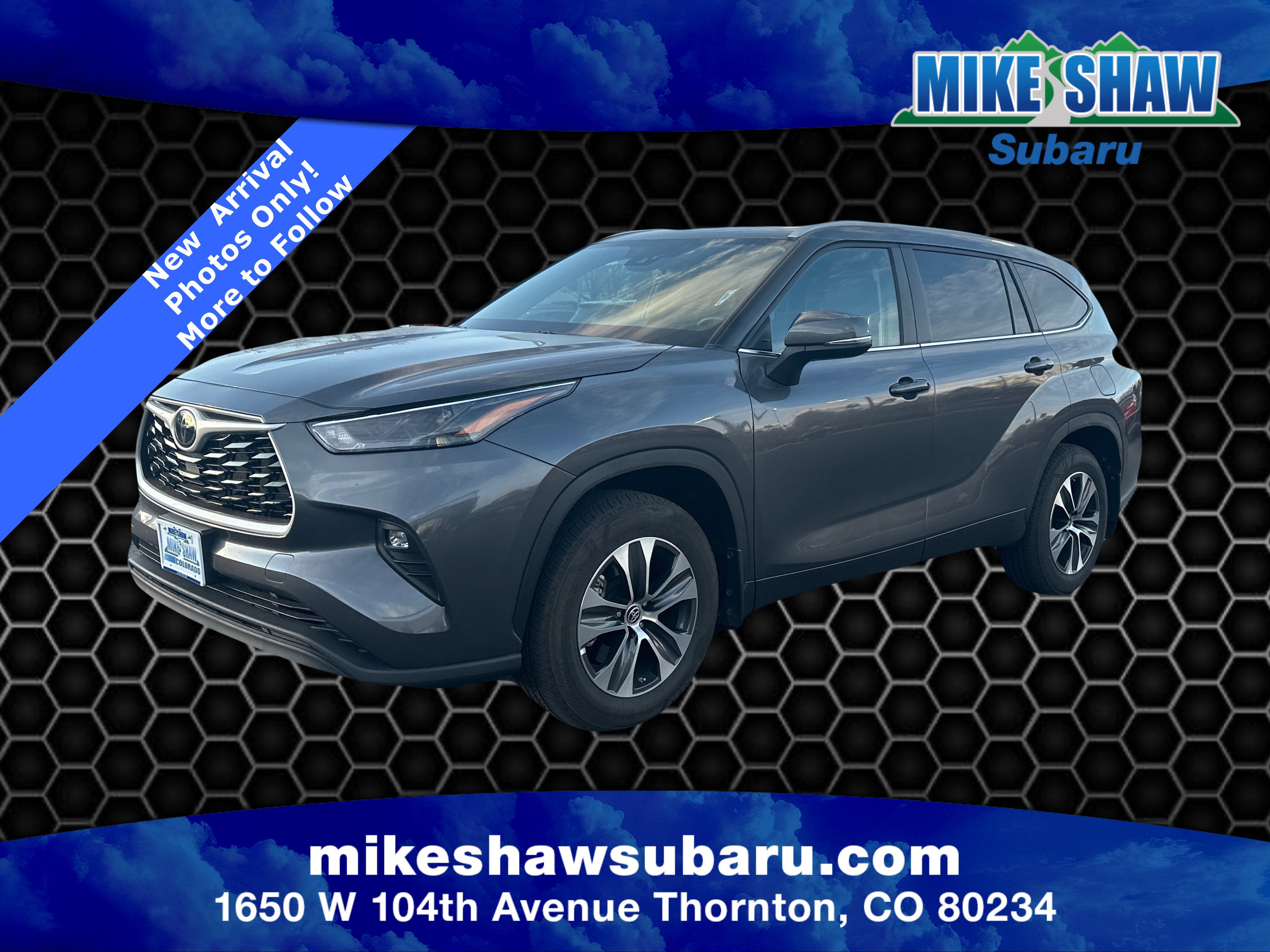 Used 2024 Toyota Highlander XLE image 1