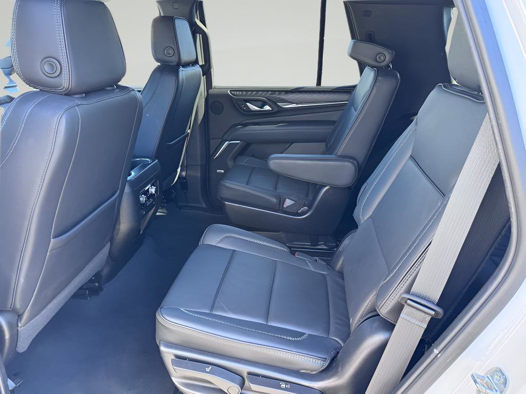 Used 2024 GMC Yukon Denali RWD image 22