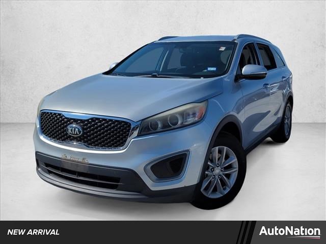 Used 2016 Kia Sorento LX w/ LX Convenience Package