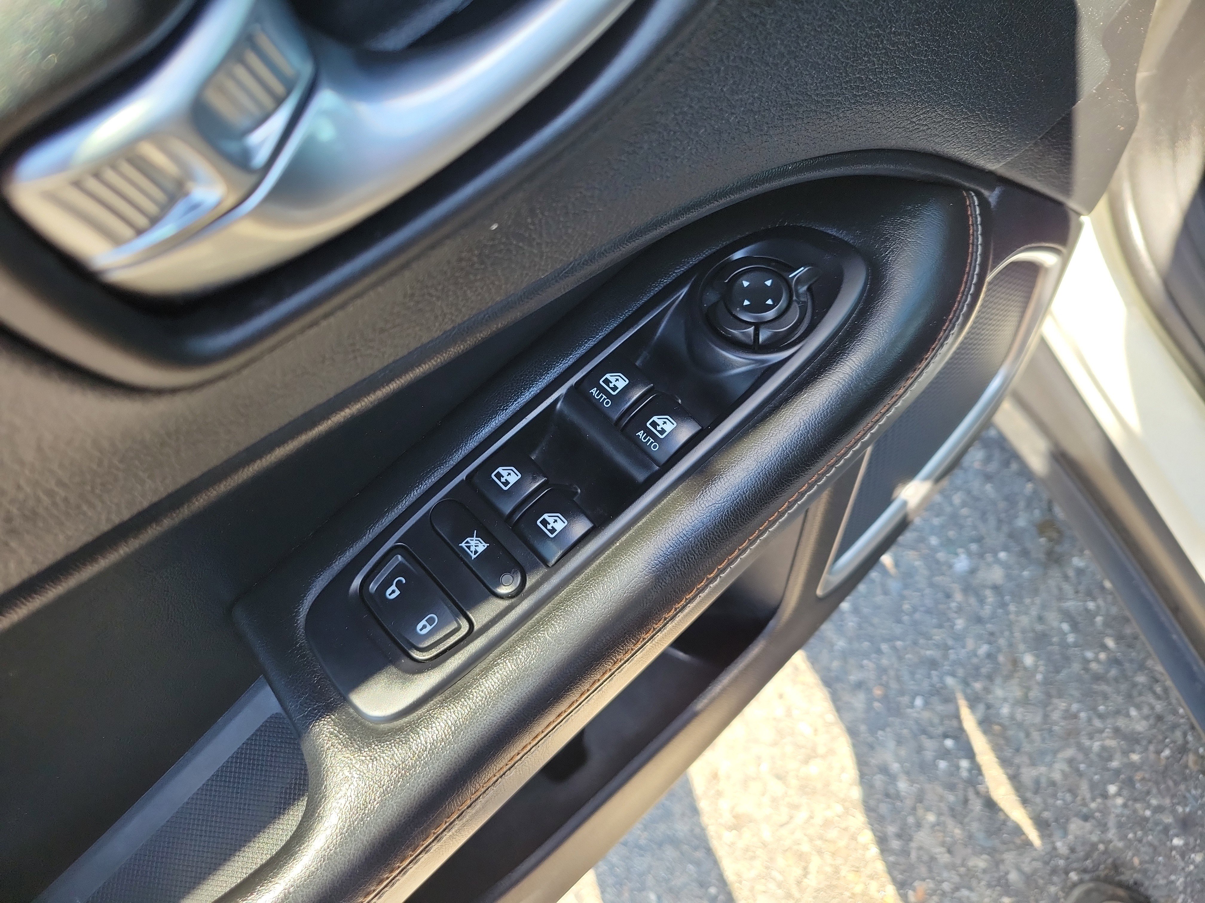 Used 2019 Jeep Compass Latitude w/ Popular Equipment Group AWD/4WD image 19