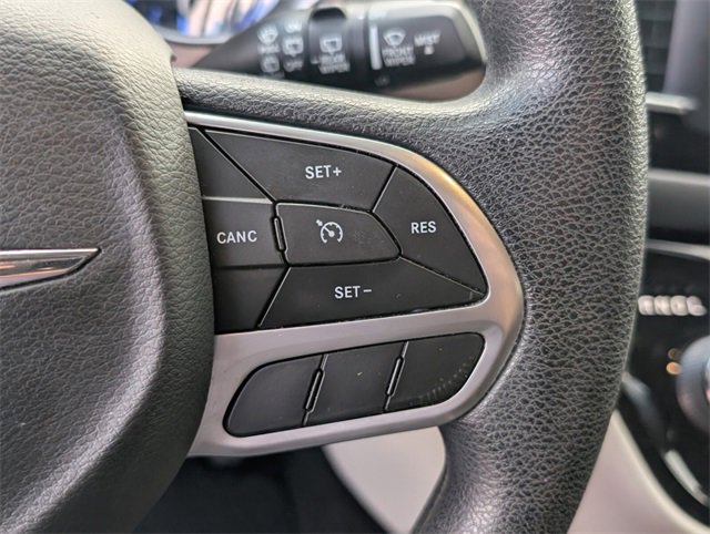 Used 2019 Chrysler Pacifica Touring Plus image 26