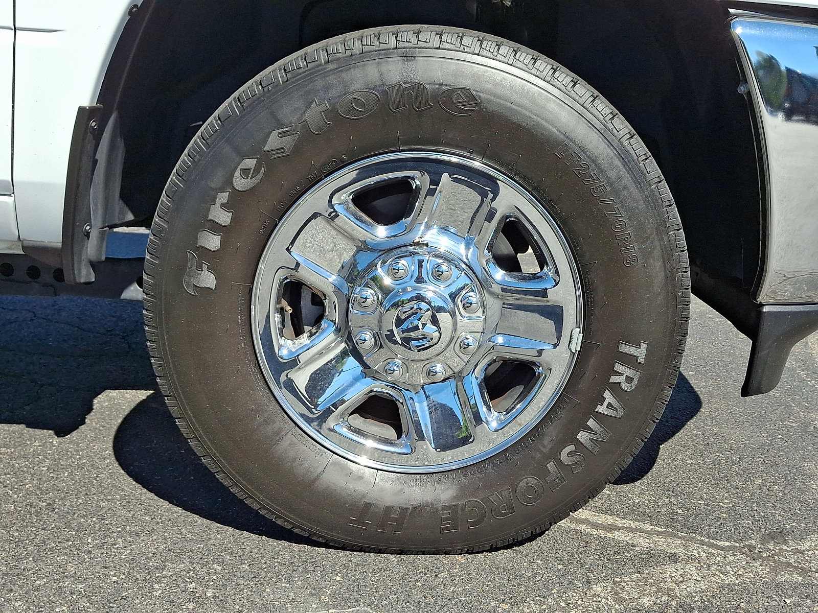 Used 2024 RAM 3500 Tradesman w/ Chrome Appearance Group AWD/4WD image 8