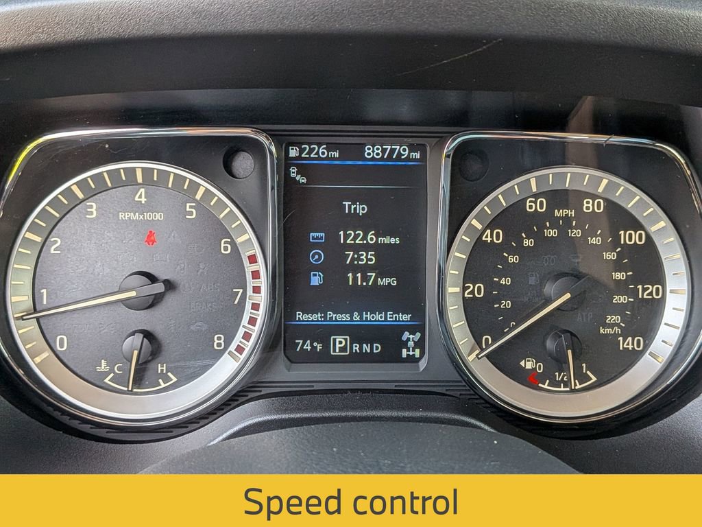 Used 2019 Nissan Titan SL AWD/4WD image 16
