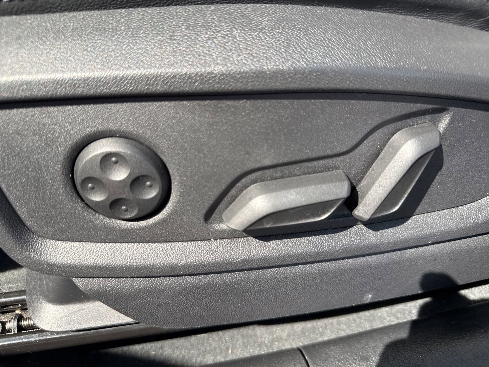 Used 2023 Audi Q5 2.0T Premium image 20