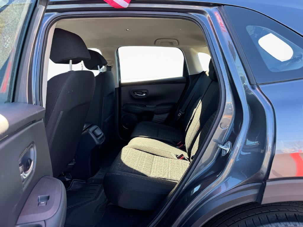 Used 2024 Honda HR-V LX image 12