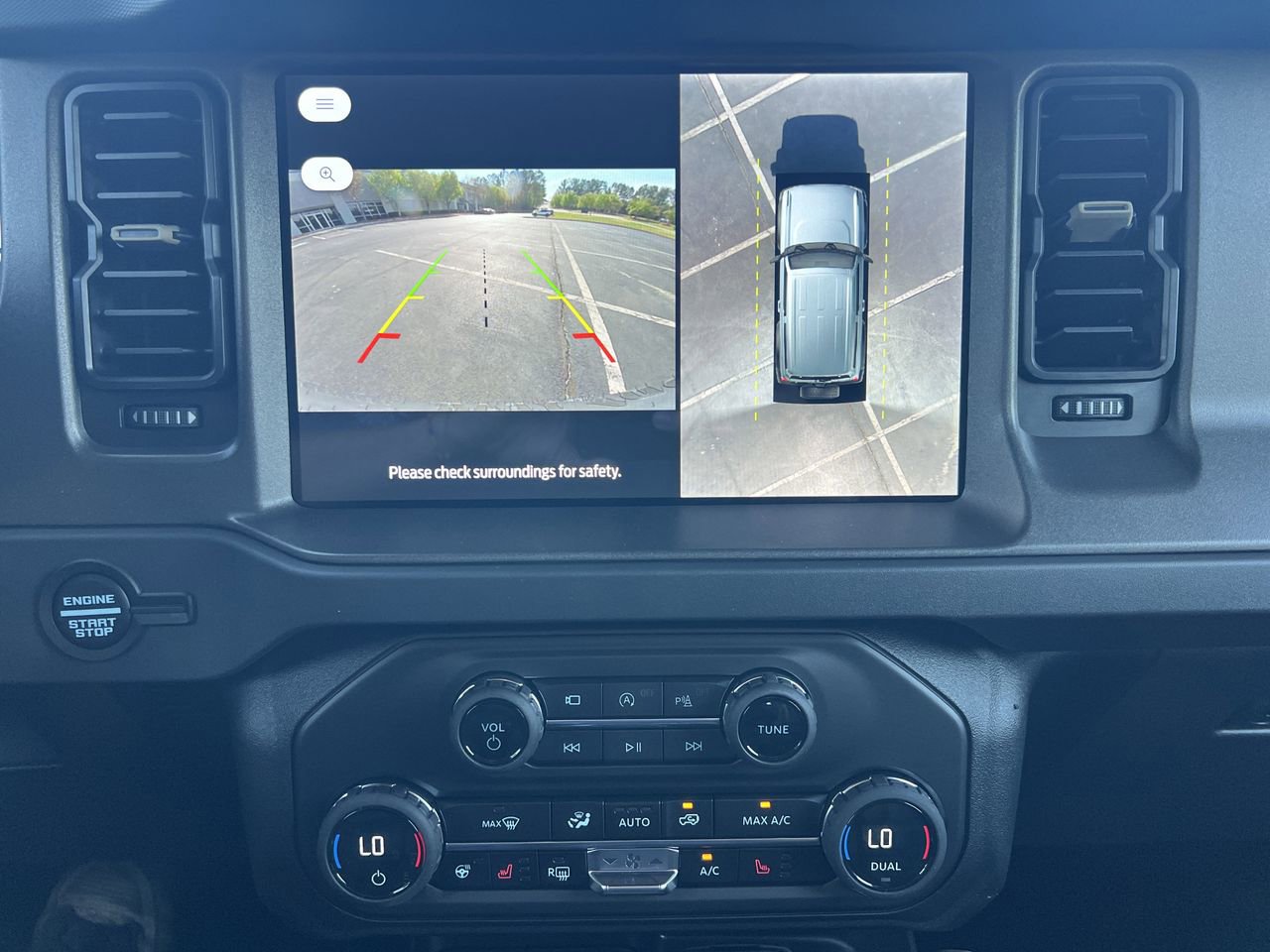 New 2026 Ford Bronco Badlands image 4