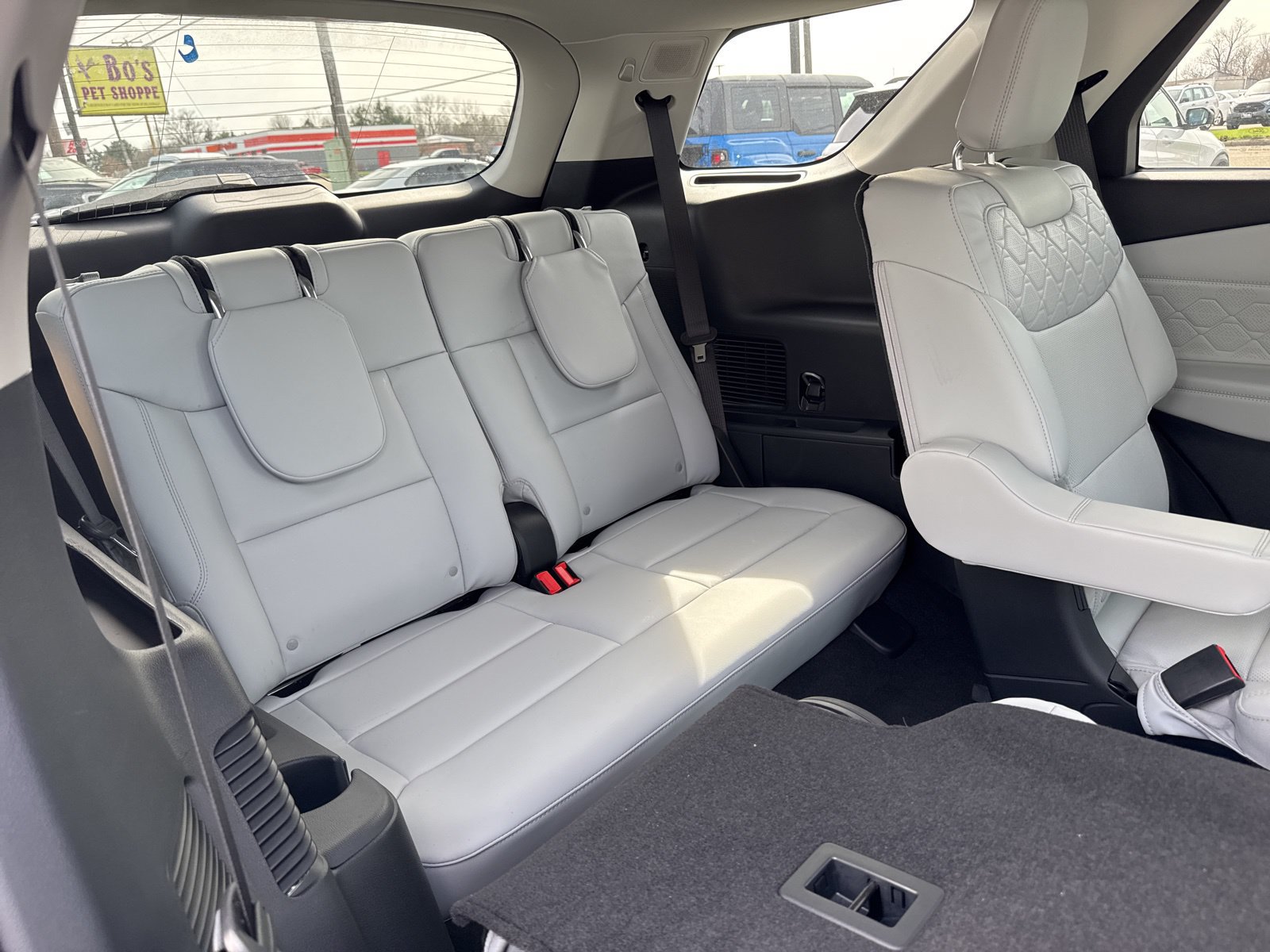 New 2026 Ford Explorer Platinum w/ LUX Leather Package AWD/4WD image 13