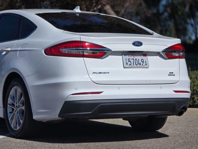 Used 2020 Ford Fusion SE image 18