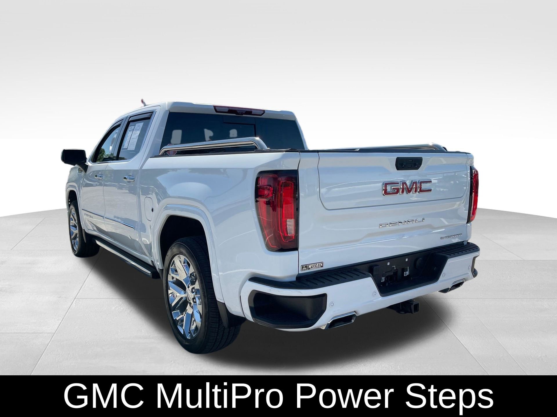 Used 2024 GMC Sierra 1500 Denali w/ Denali Reserve Package image 8