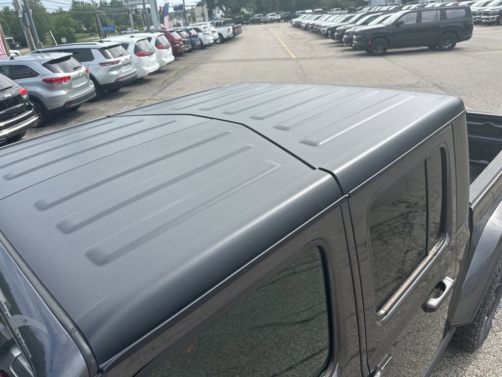 New 2025 Jeep Gladiator Willys image 30