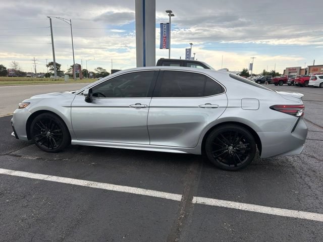 Used 2023 Toyota Camry XSE FWD image 8