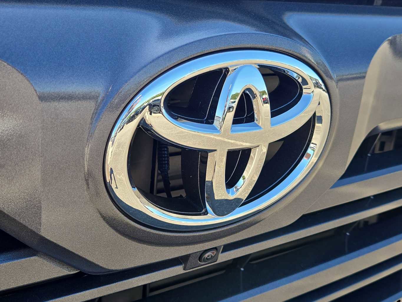 New 2026 Toyota Tundra Limited AWD/4WD image 16