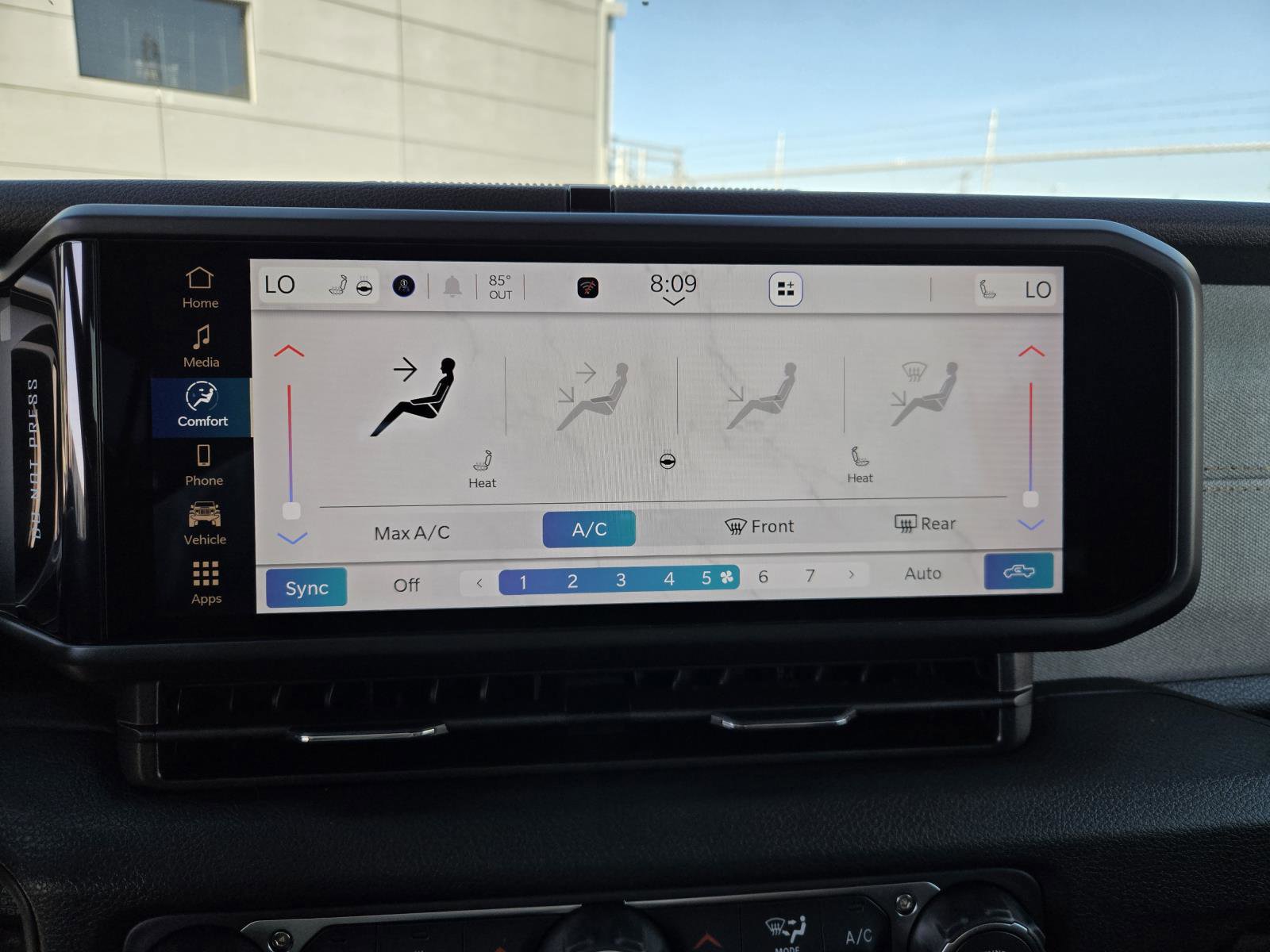 New 2026 Jeep Gladiator Sport image 10