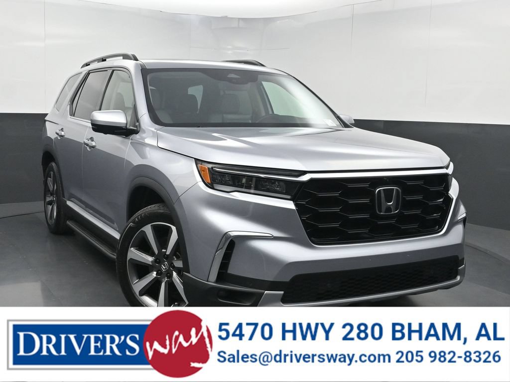 Used 2024 Honda Pilot Elite image 1