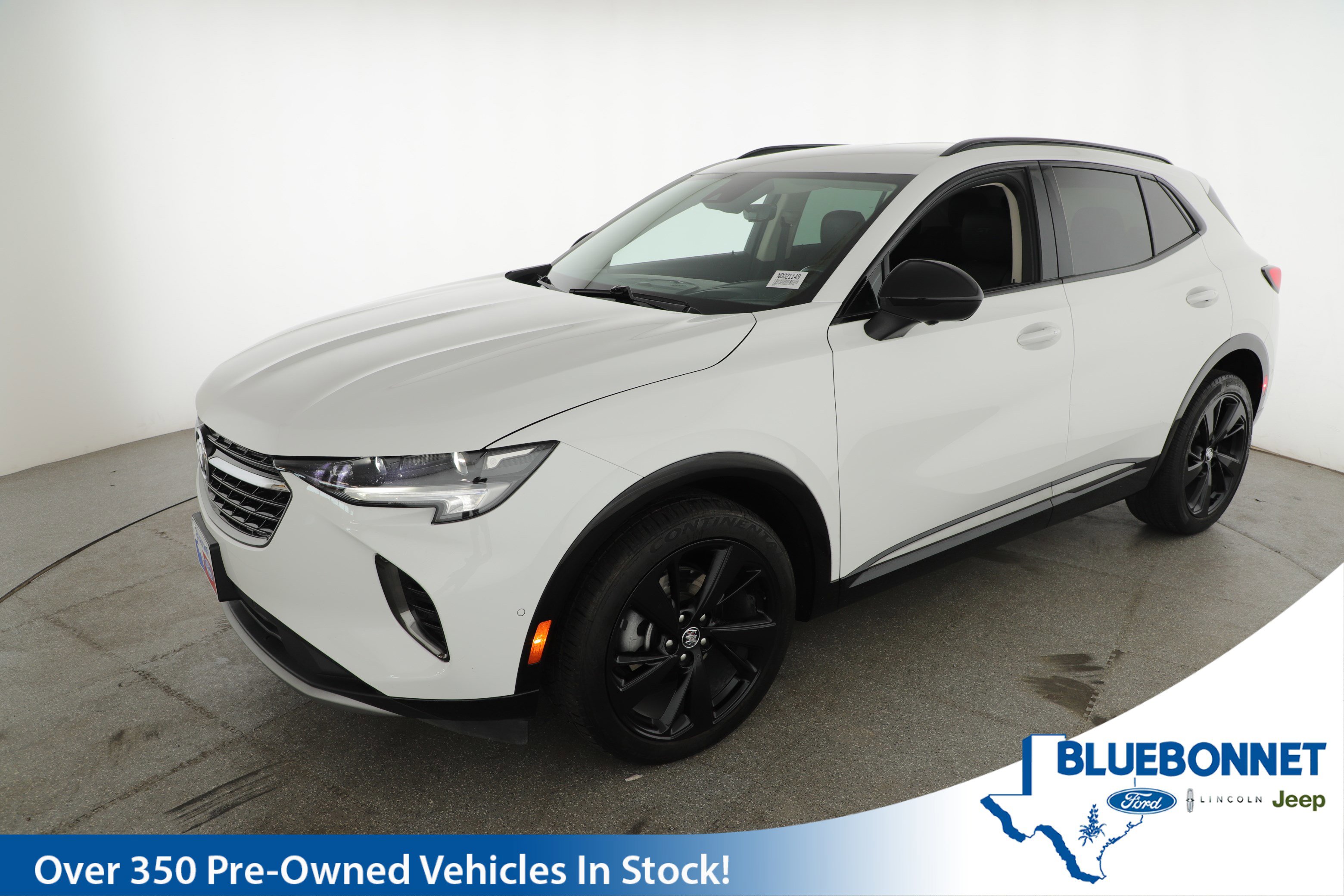 Used 2022 Buick Envision Essence w/ Technology Package II image 1