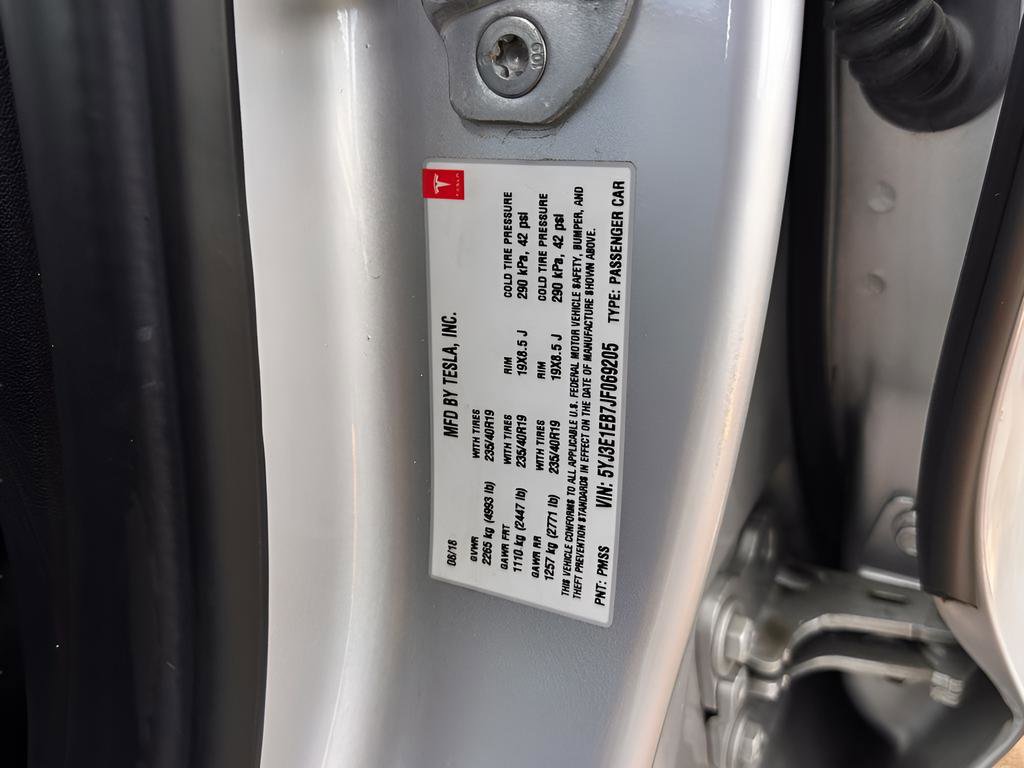 Used 2018 Tesla Model 3 Long Range image 21