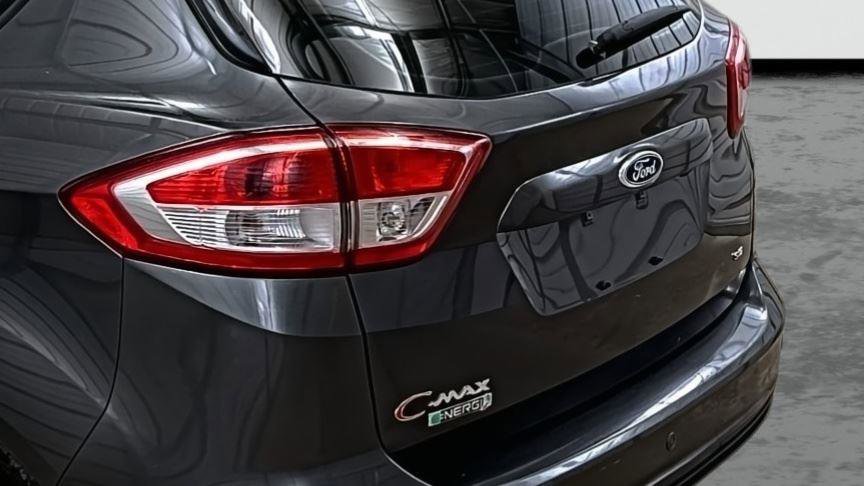 Used 2017 Ford C-MAX Energi SE w/ Equipment Group 401A image 10