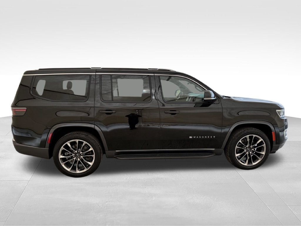 Used 2022 Jeep Wagoneer Series II w/ Premium Group I AWD/4WD image 7