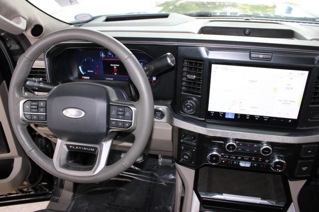 Used 2025 Ford F250 Platinum w/ Platinum Plus Package AWD/4WD image 31