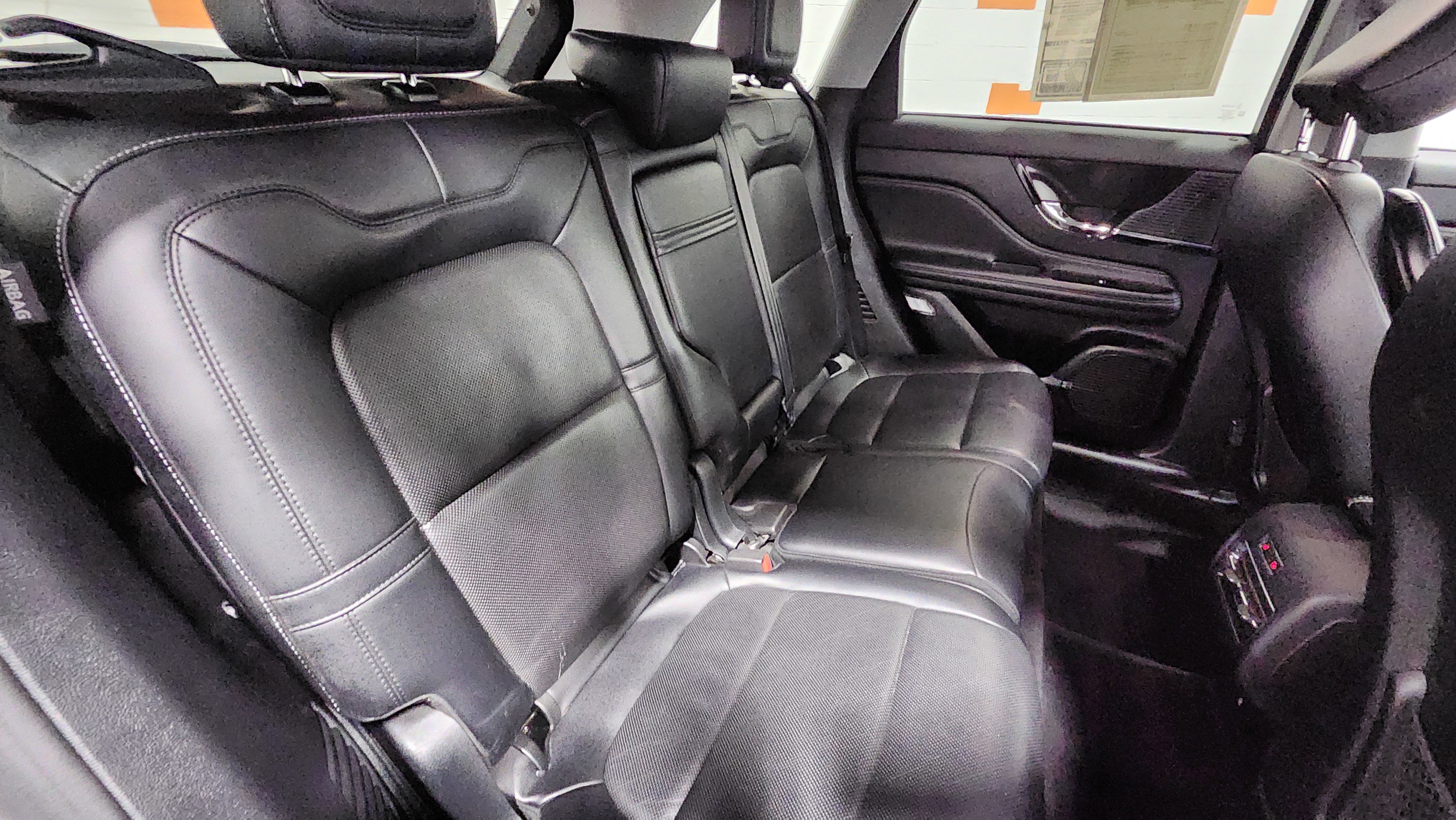 Used 2021 Lincoln Corsair AWD w/ Premium Package image 22