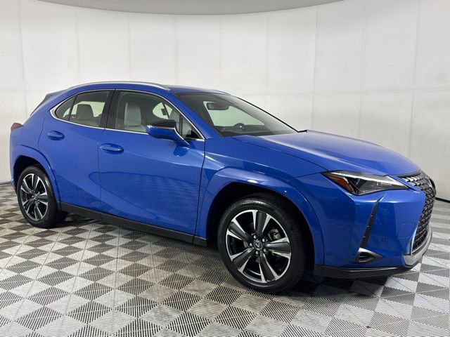 Used 2023 Lexus UX 250h FWD w/ Premium Package image 7