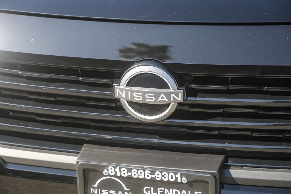 Used 2026 Nissan Kicks SV FWD image 5