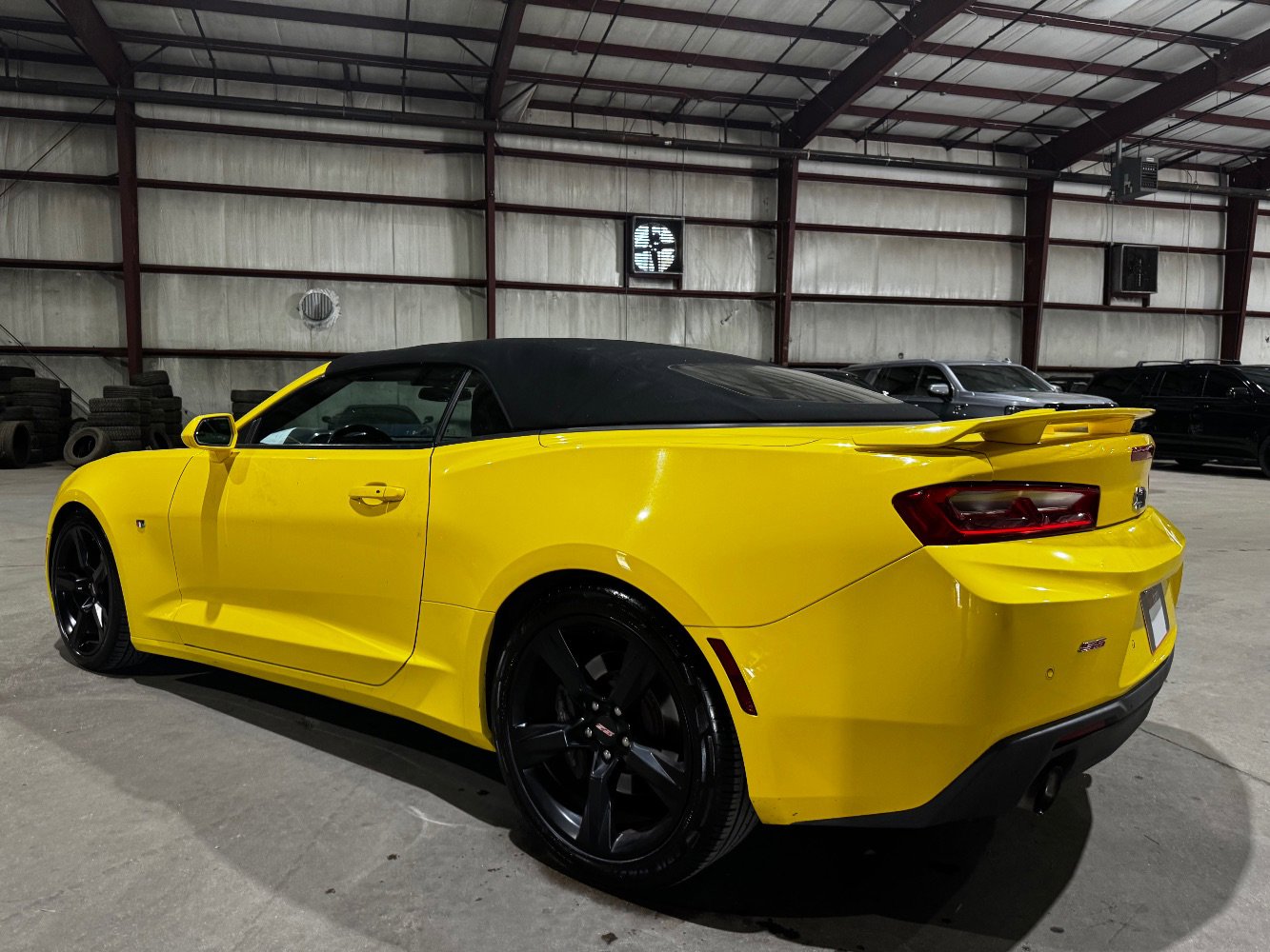 Used 2018 Chevrolet Camaro SS w/ LPO RS/SS Interior Package image 13